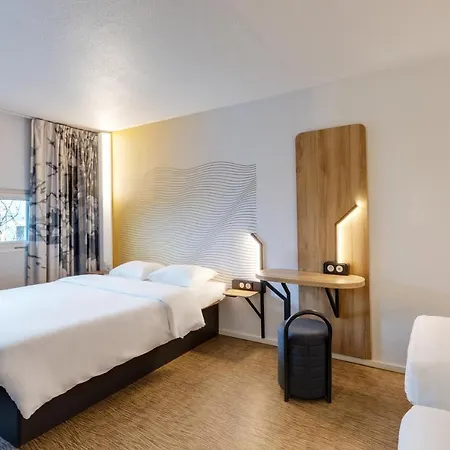 Hotel Centre Grand Palais 3*